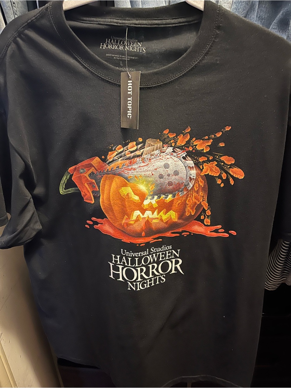 Men’s Large Universal Studios Halloween Horror Nights Black Graphic Tee